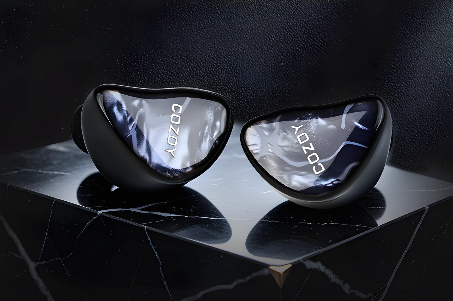 【製品レビュー】COZOY D2 ―FPSでも優秀な「輪郭と定位で聴かせる」1万円台の2DD万能イヤホン